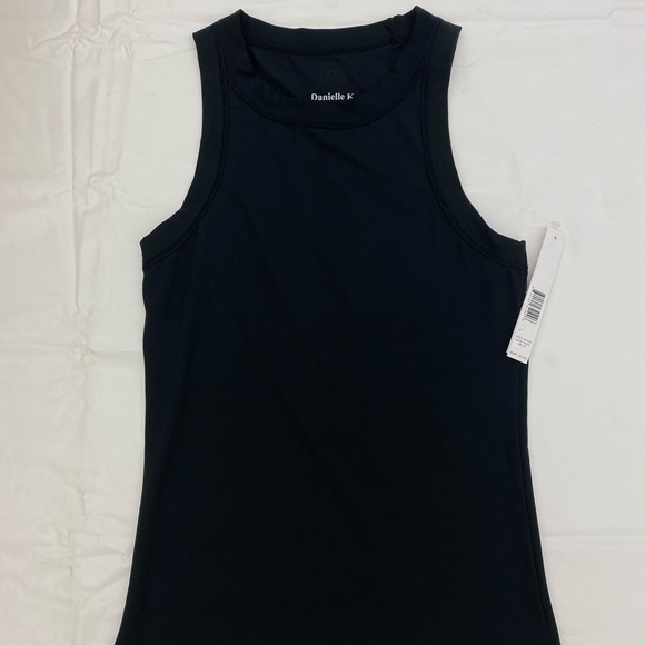 Danielle K. Studios | Tops | Black Workout Tank | Poshmark